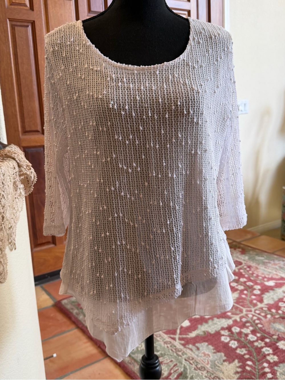 LULU B WHITE SHEER BEACH/COASTAL BLOUSE Small Sharkbite Hem